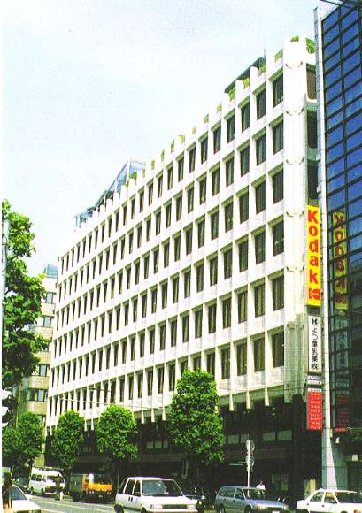 本社TMMビル全景