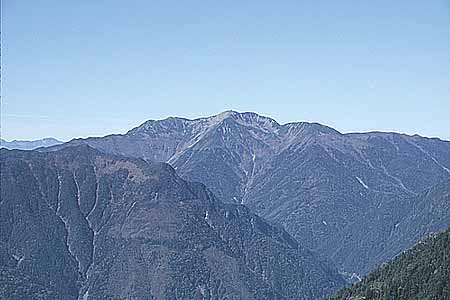 senjou.jpg (21867 bytes)