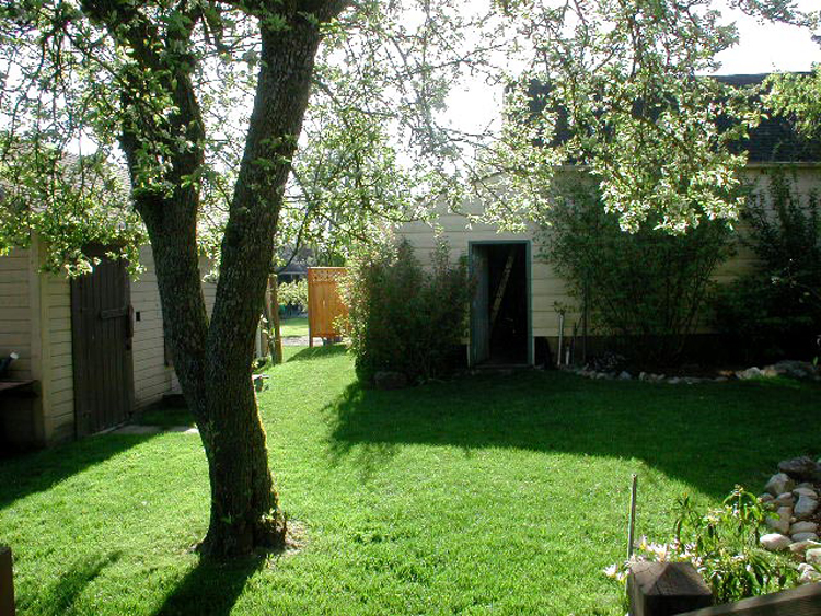P201 Le garage & la grange